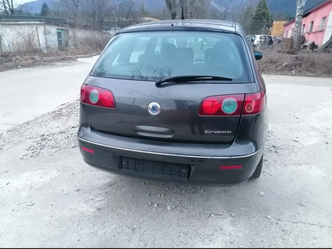 Fiat Croma 1.9JTD - изображение 2