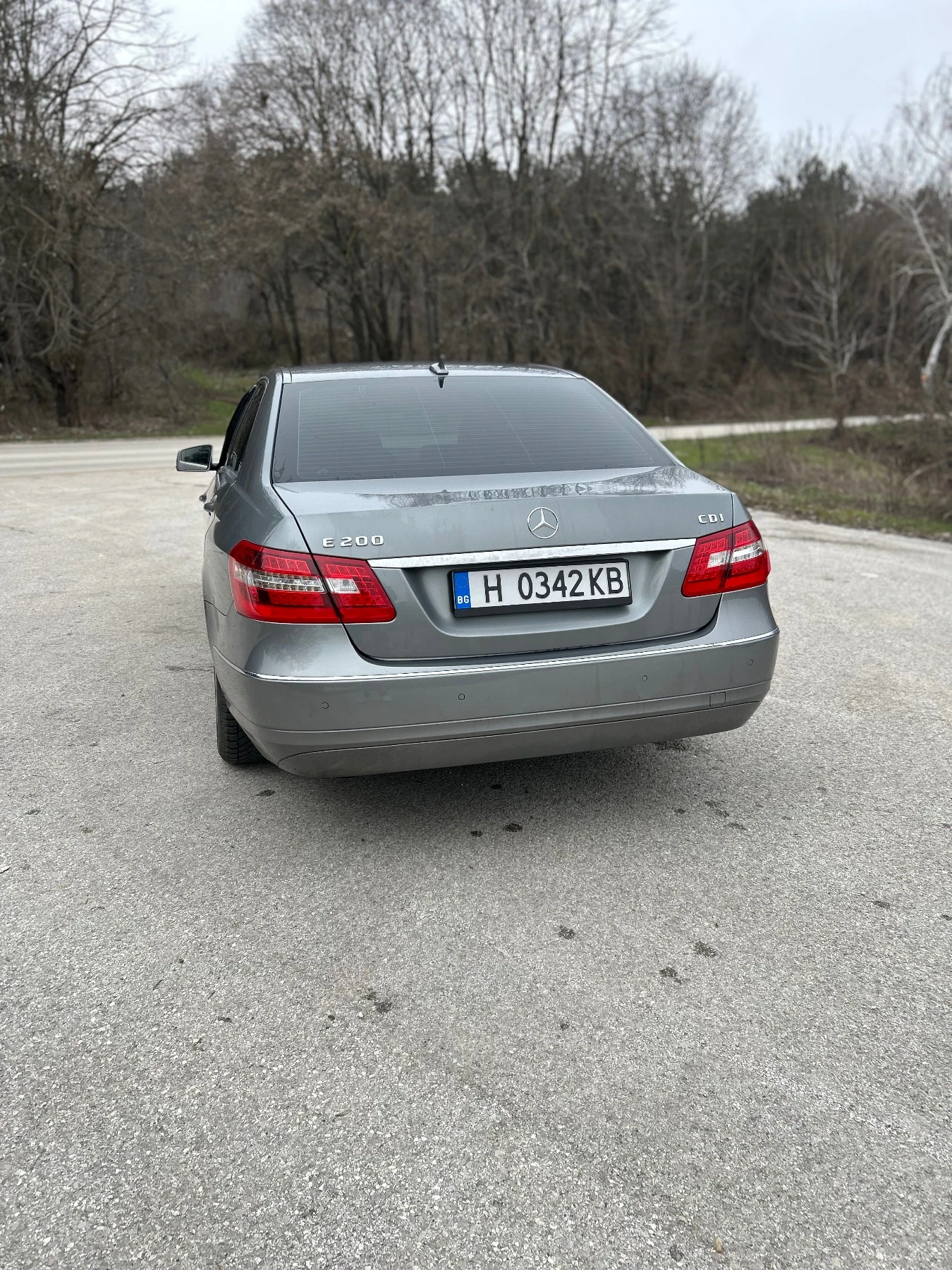 Mercedes-Benz E 200  - изображение 6