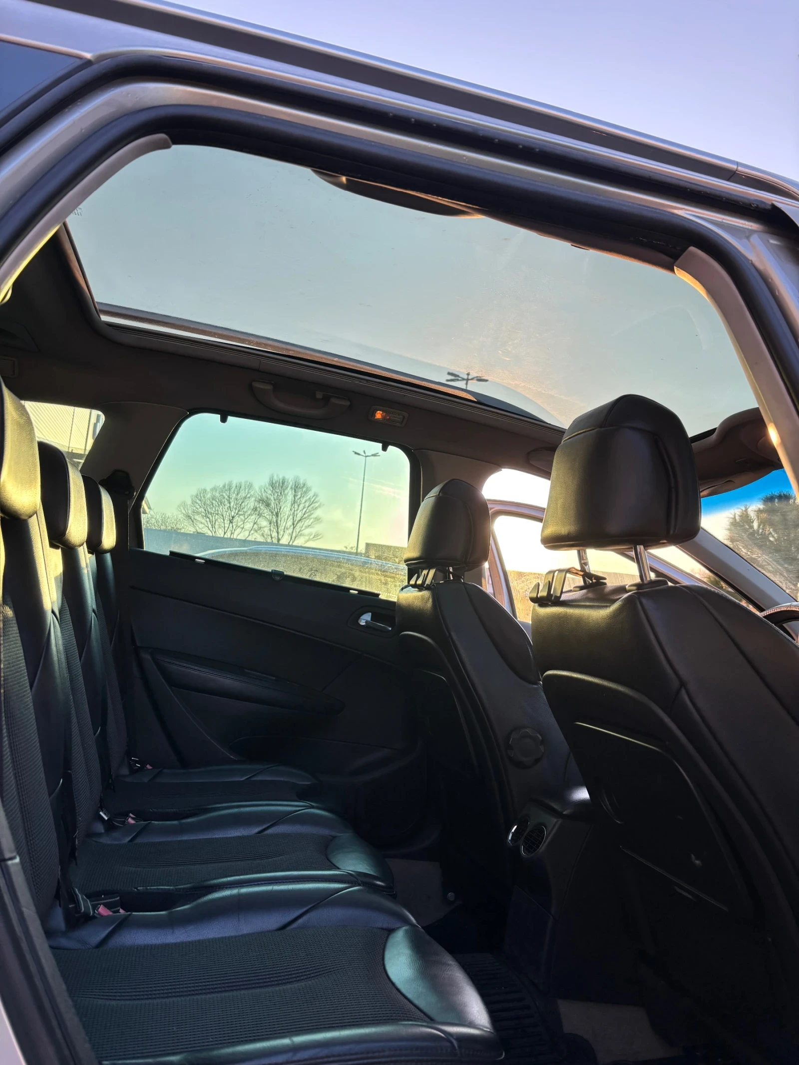 Peugeot 308 SW 2.0HDI , снимка 9 - Автомобили и джипове - 53750572