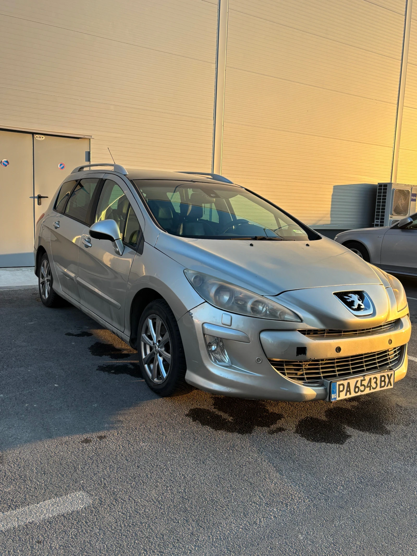 Peugeot 308 SW 2.0HDI , снимка 2 - Автомобили и джипове - 53750572