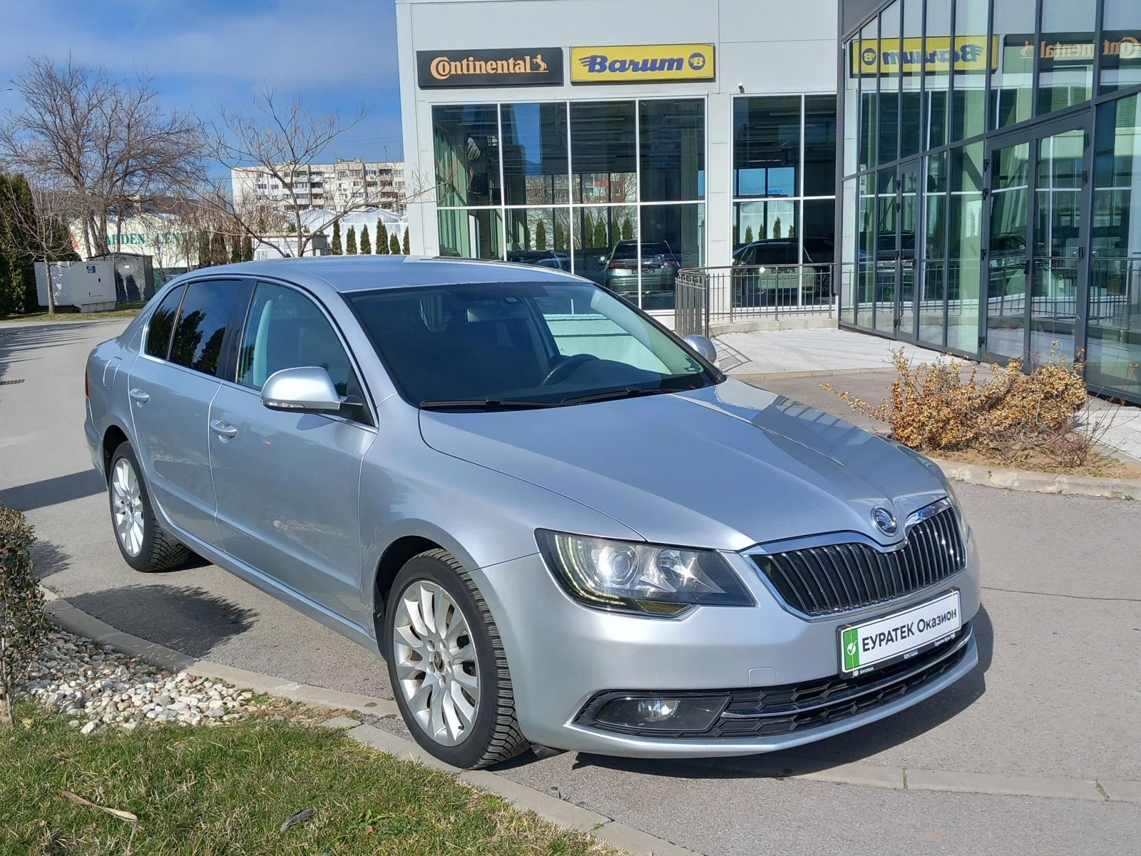 Skoda Superb 2.0TDI/6DSG, снимка 2 - Автомобили и джипове - 53784792