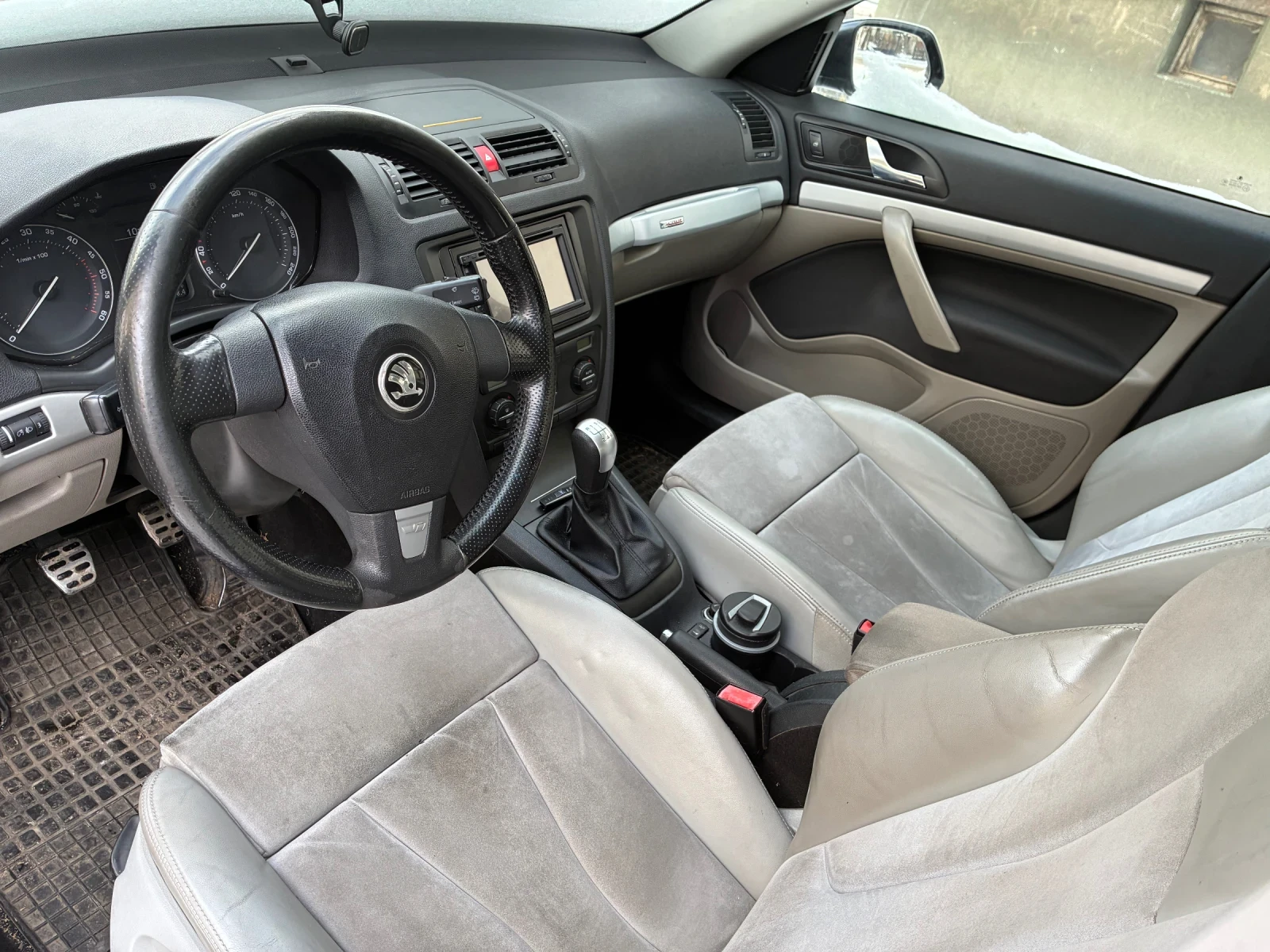 Skoda Octavia 1.9 tdi BKC, снимка 6 - Автомобили и джипове - 54430401
