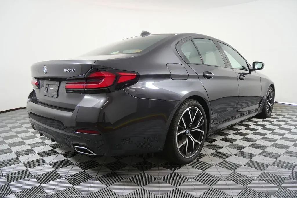 BMW 540 i, снимка 6 - Автомобили и джипове - 54432435