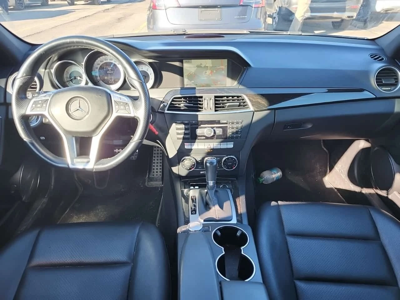Mercedes-Benz C 300 * КАМЕРА* ПОДГРЕВ* ШИБИДАХ* 4MATIC* , снимка 10 - Автомобили и джипове - 54562283