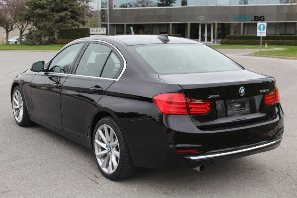BMW 320 xDrive Sedan* АвтоКредит* (Цена до БГ) , снимка 5 - Автомобили и джипове - 54591345