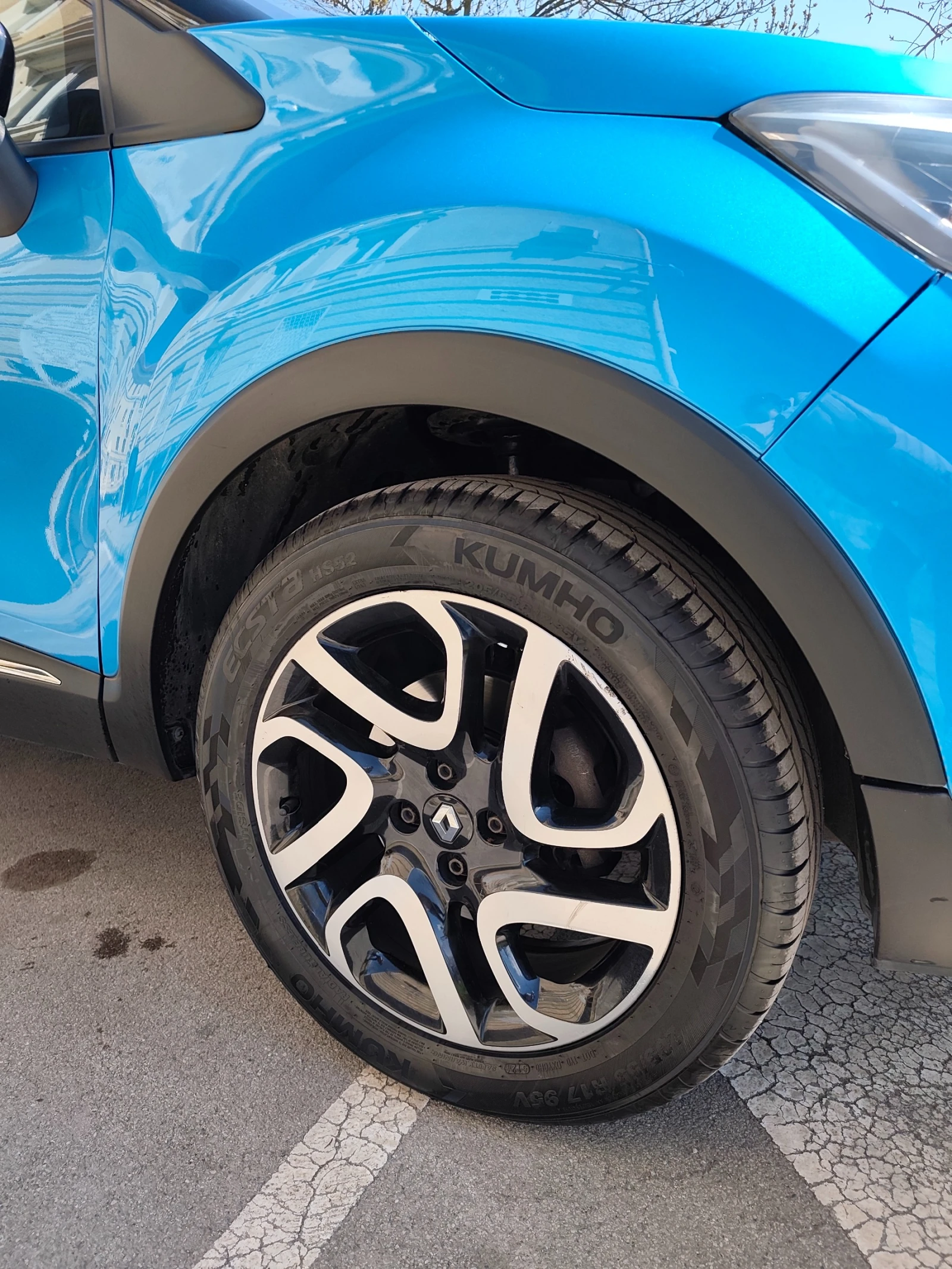 Renault Captur 1.2 Tce, снимка 4 - Автомобили и джипове - 54663992