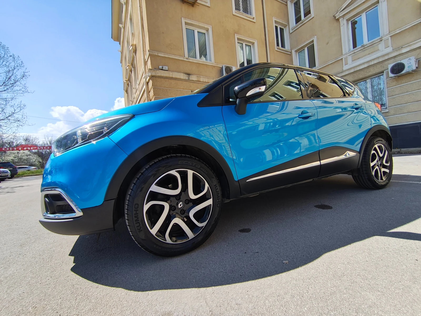 Renault Captur 1.2 Tce, снимка 17 - Автомобили и джипове - 54663992