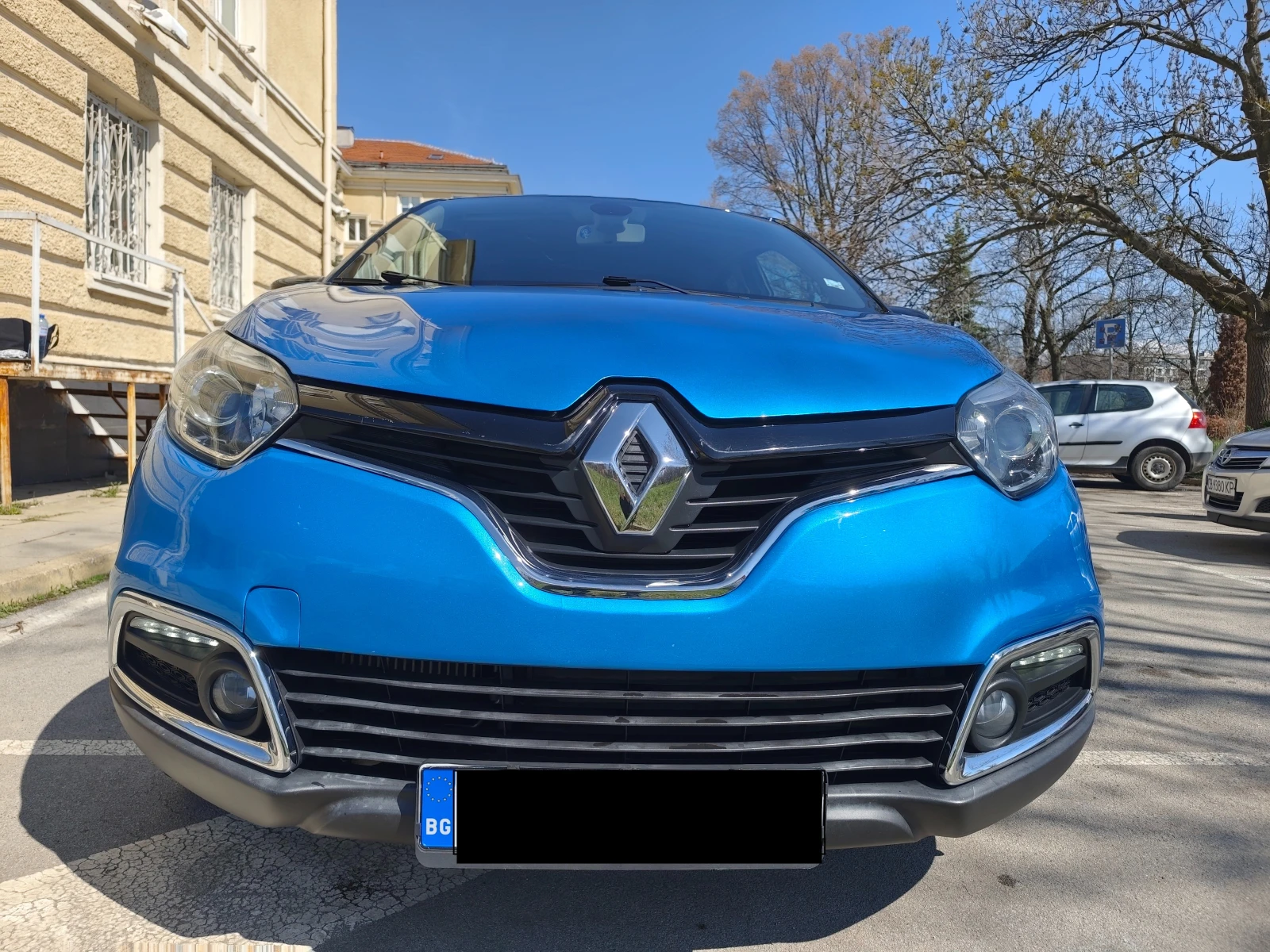 Renault Captur 1.2 Tce, снимка 8 - Автомобили и джипове - 54663992