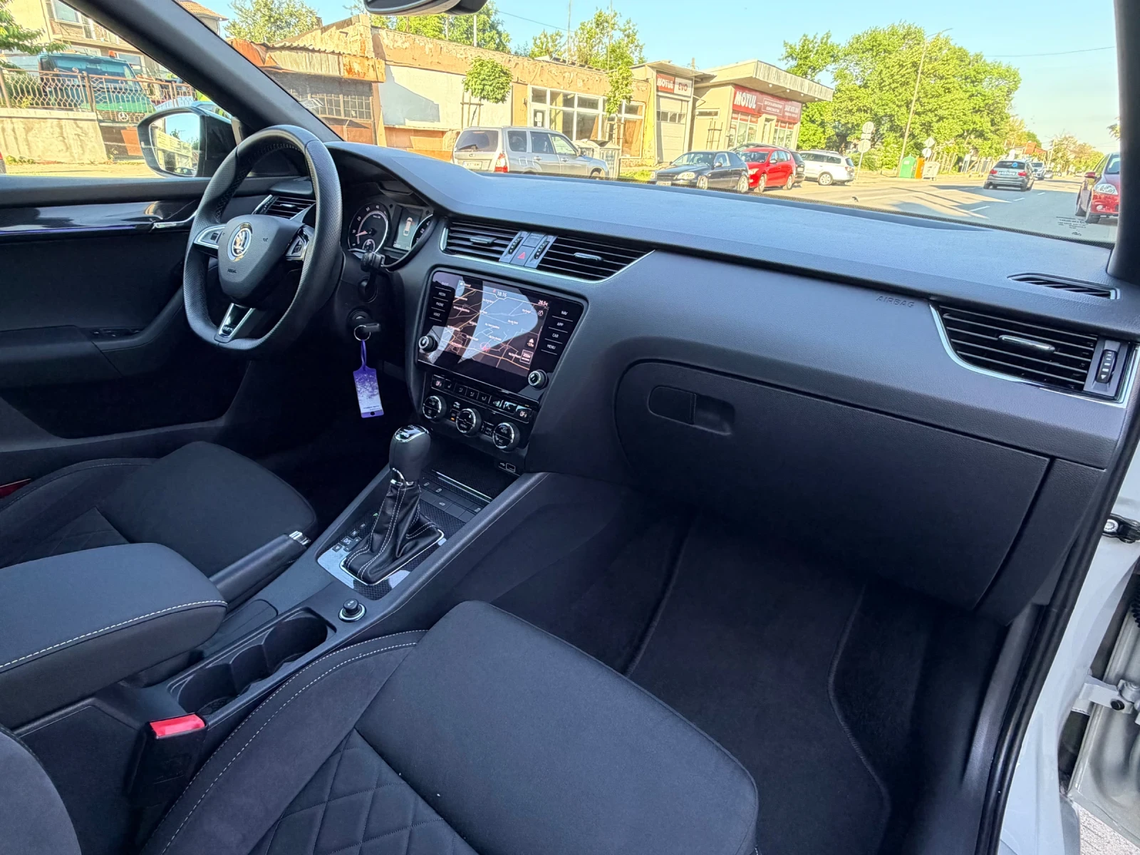 Skoda Octavia VRS-DSG-2.0tsi, снимка 11 - Автомобили и джипове - 54681435