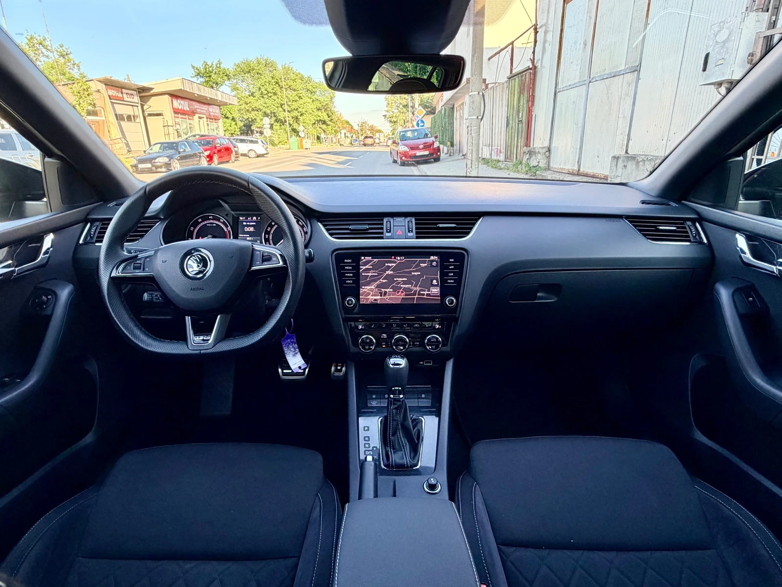 Skoda Octavia VRS-DSG-2.0tsi, снимка 12 - Автомобили и джипове - 54681435