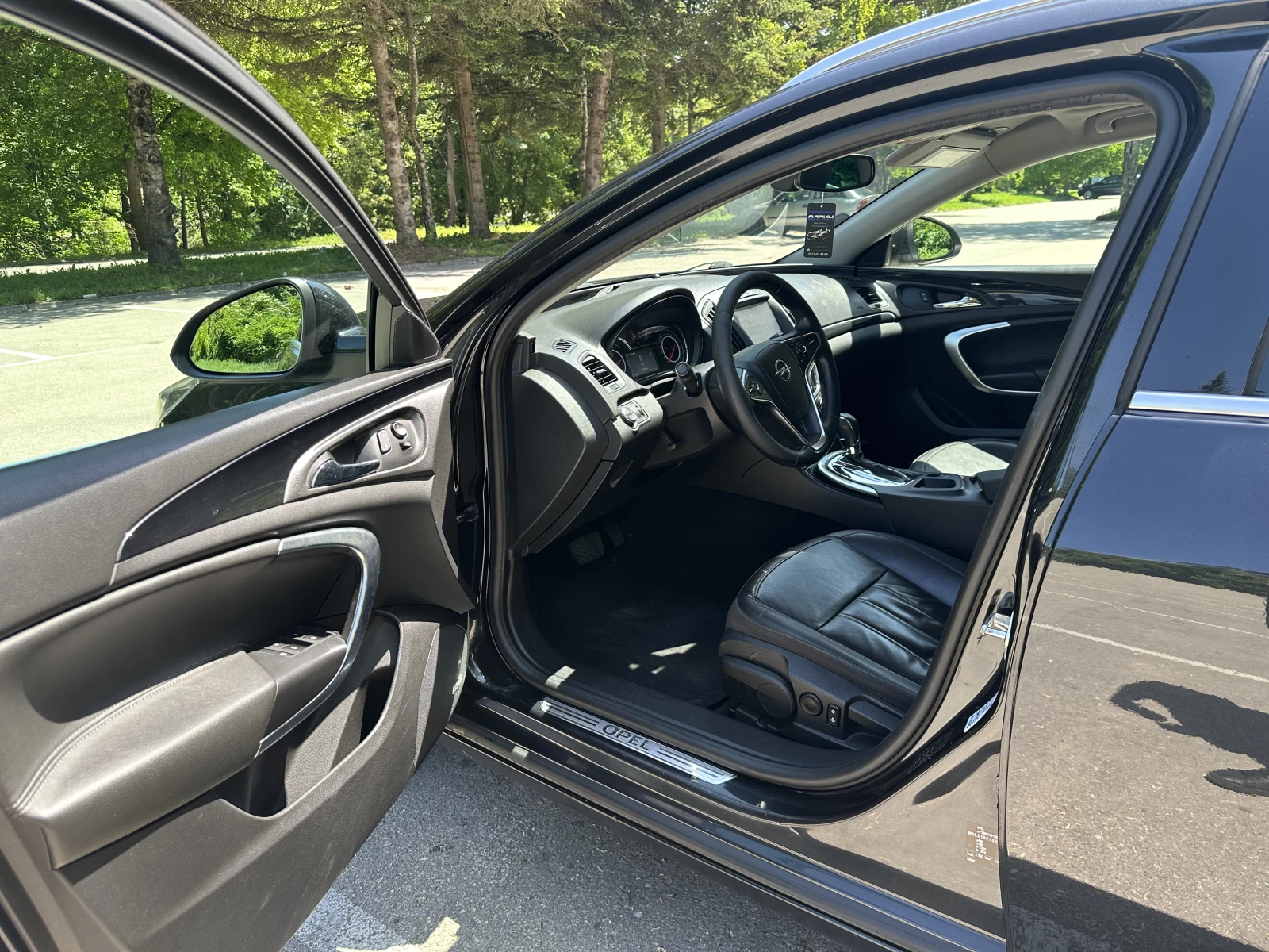 Opel Insignia 2.0 DCTi 4X4, снимка 8 - Автомобили и джипове - 54740759