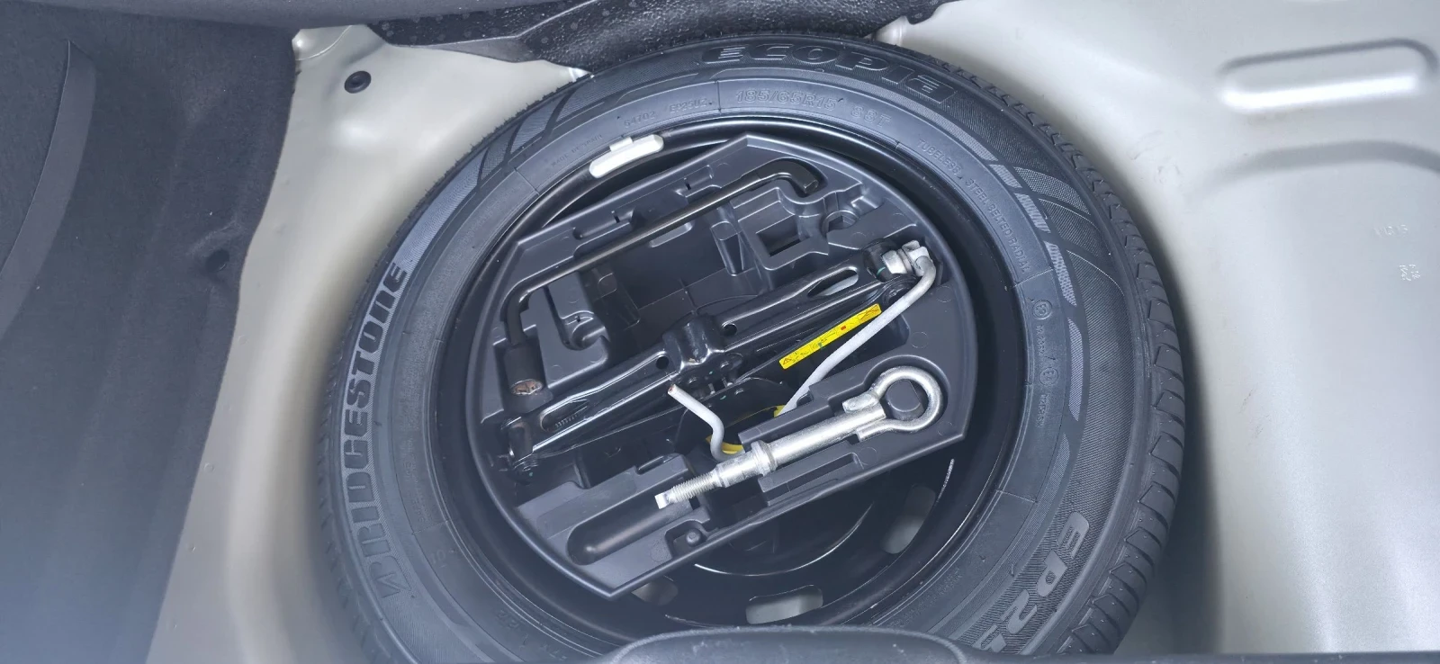 Peugeot 208 1.4 HDi /68 к. с, снимка 11 - Автомобили и джипове - 55237303