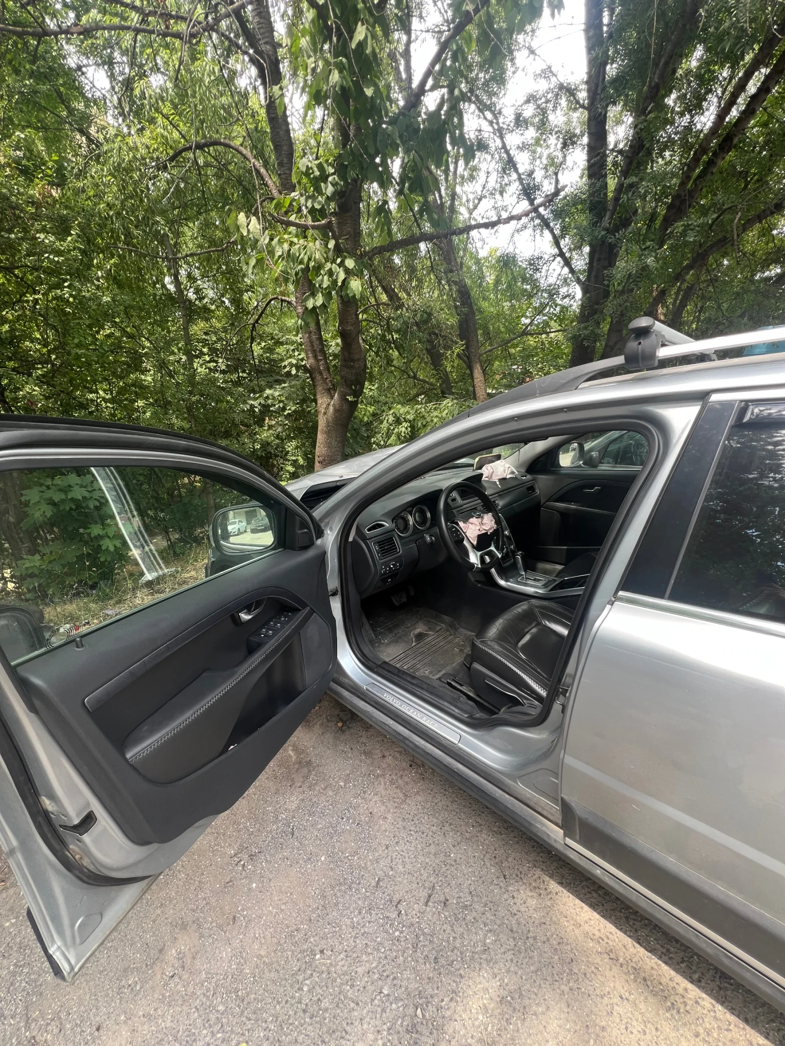 Volvo Xc70 D5 Ocean Race, снимка 8 - Автомобили и джипове - 55316768