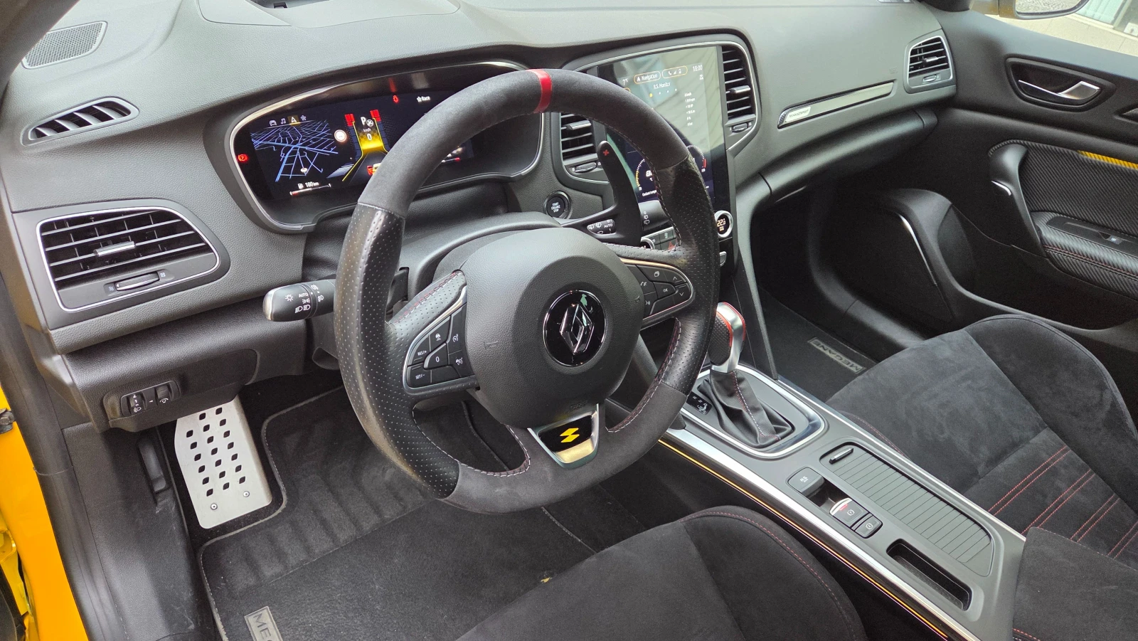 Renault Megane RS Trophy, снимка 11 - Автомобили и джипове - 55577651