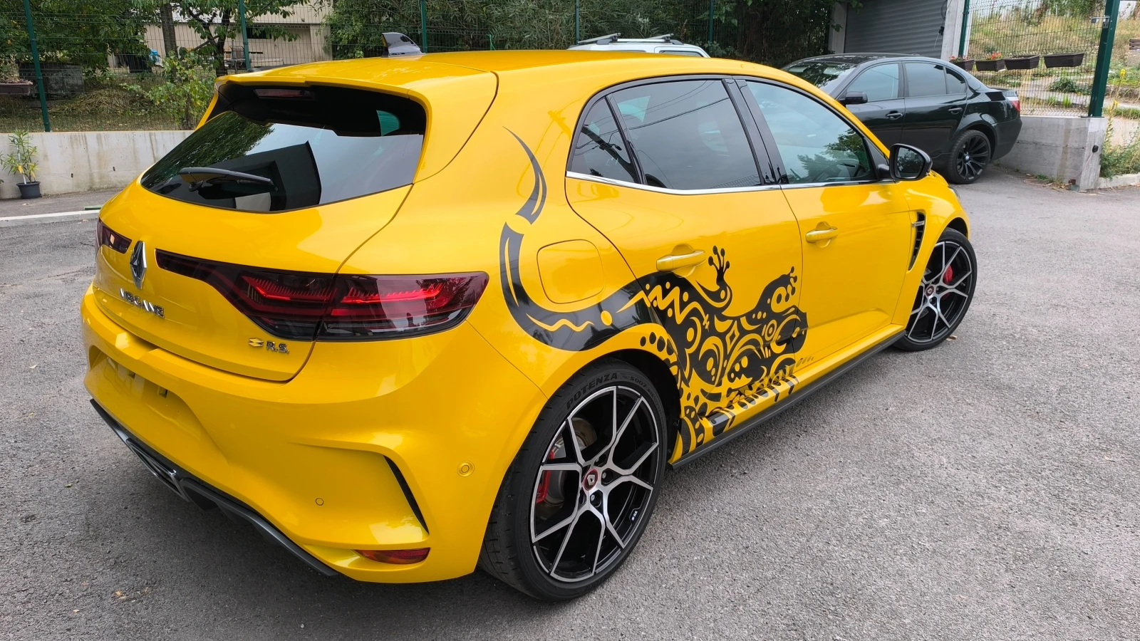 Renault Megane RS Trophy, снимка 4 - Автомобили и джипове - 55577651