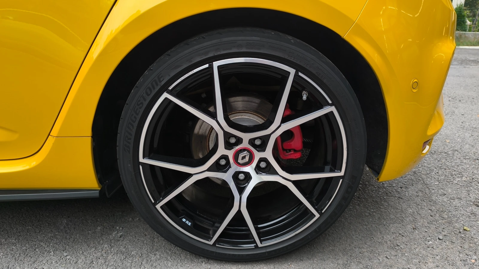 Renault Megane RS Trophy, снимка 8 - Автомобили и джипове - 55577651