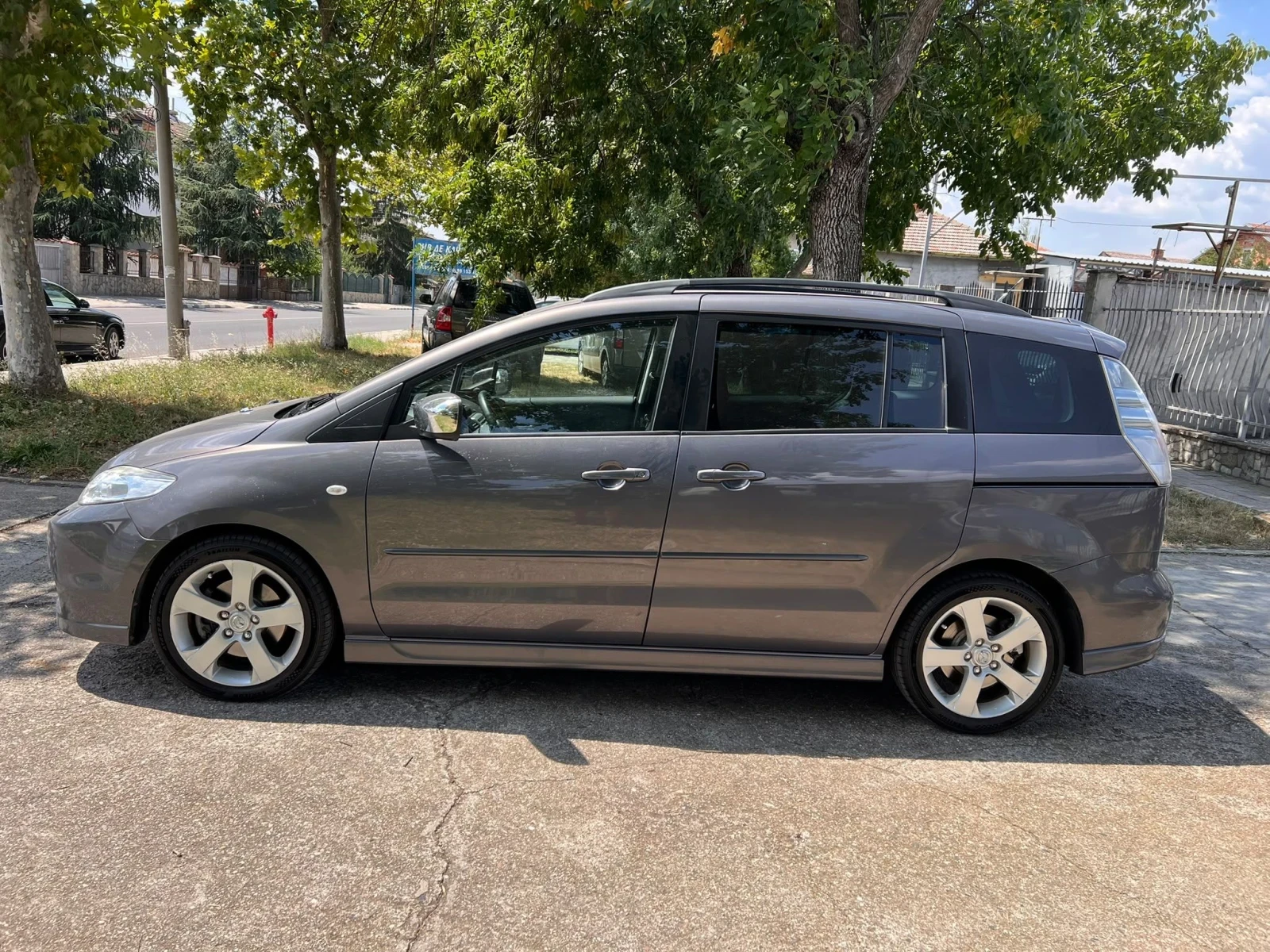 Mazda 5, снимка 8 - Автомобили и джипове - 55577809
