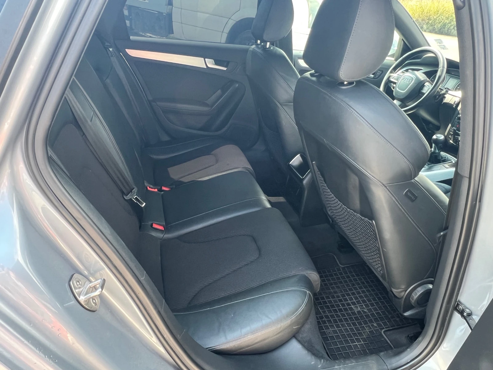 Audi A4, снимка 11 - Автомобили и джипове - 55835016