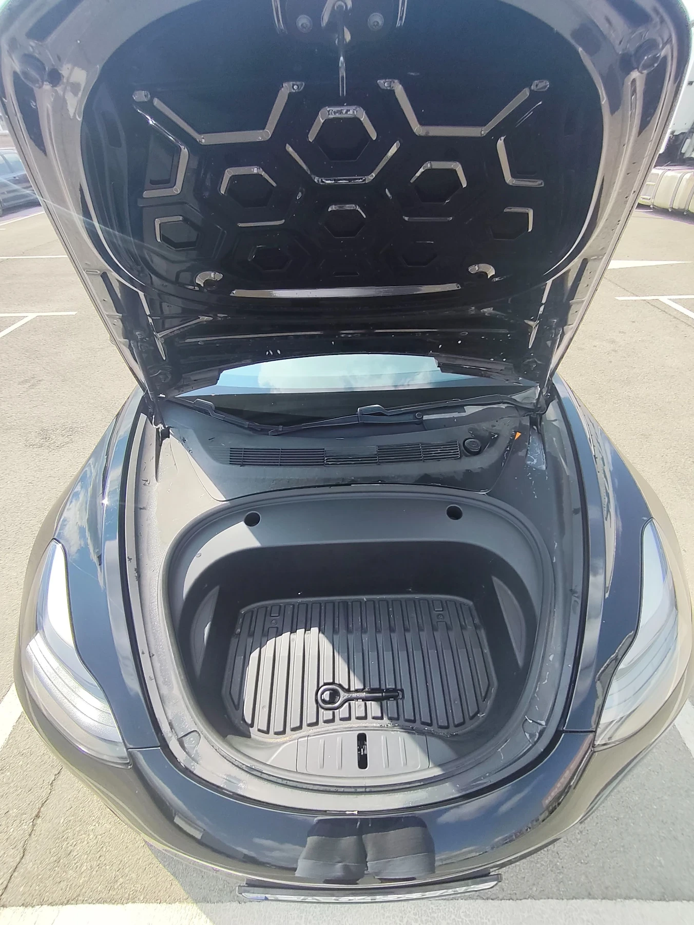 Tesla Model 3, снимка 10 - Автомобили и джипове - 56038441