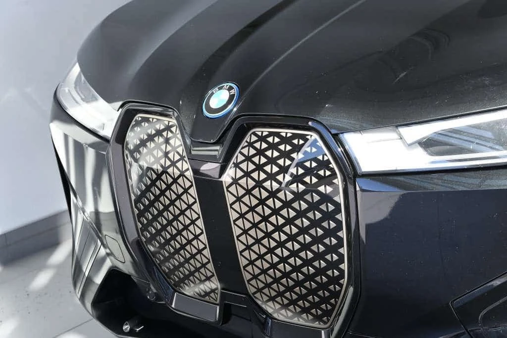 BMW iX / ЦЕНА ДО БЪЛГАРИЯ С ВСИЧКИ ТАКСИ /, снимка 4 - Автомобили и джипове - 56195557