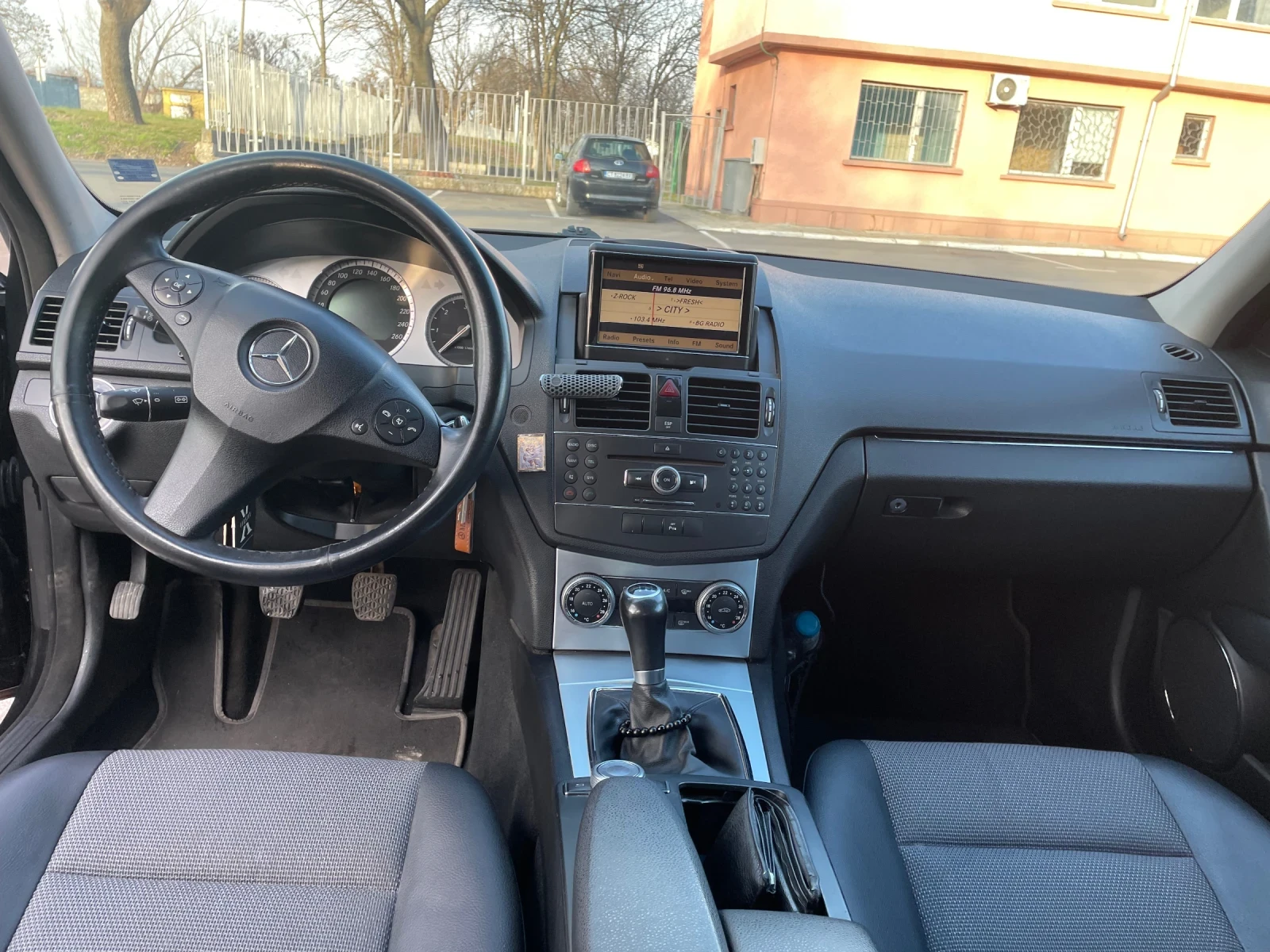 Mercedes-Benz C 220, снимка 10 - Автомобили и джипове - 56300289