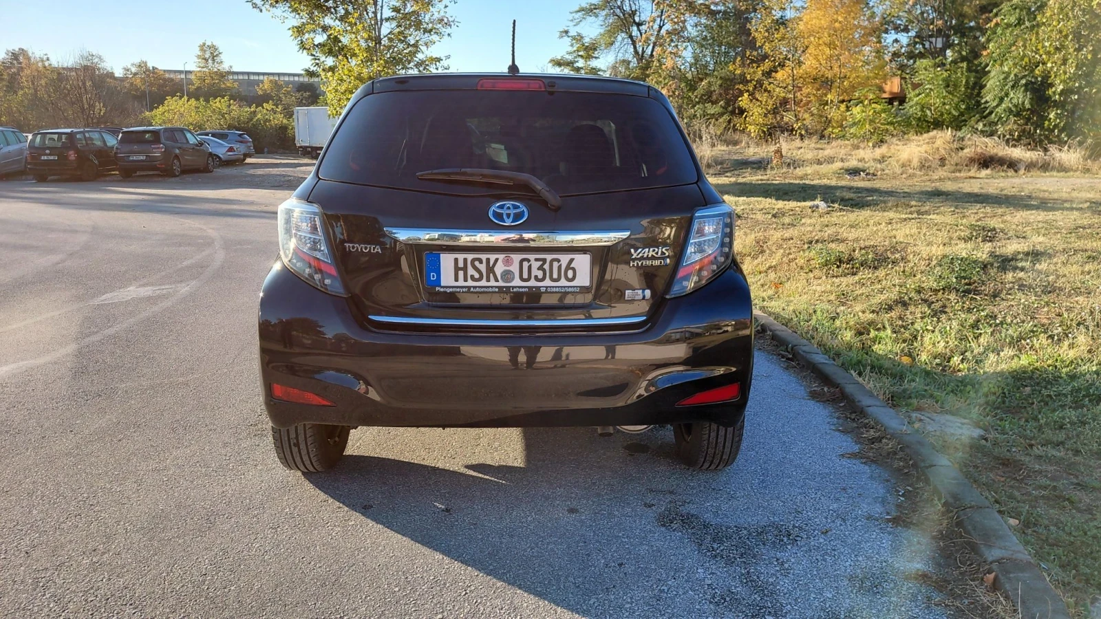 Toyota Yaris Хибрид - Автомат - 2012, снимка 5 - Автомобили и джипове - 56637116