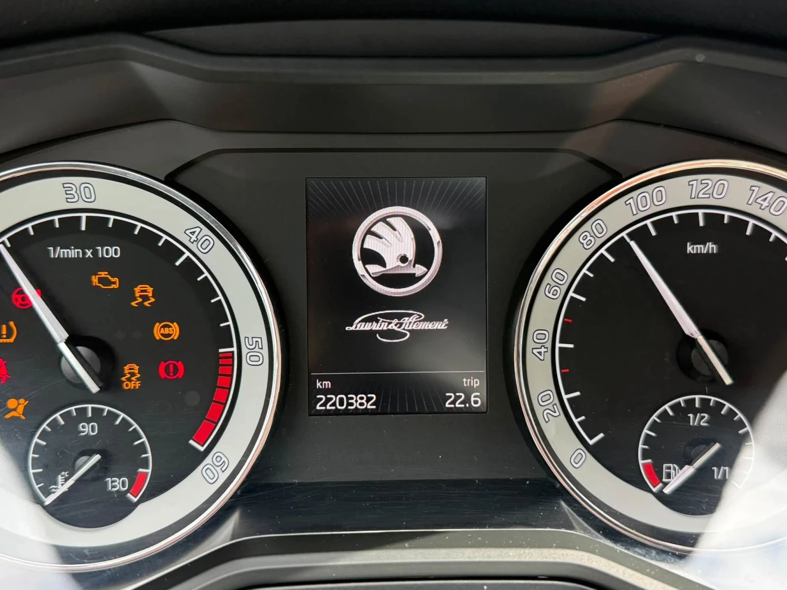 Skoda Superb 4x4 L&K 190kc, снимка 14 - Автомобили и джипове - 56589670