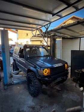 Mitsubishi Pajero - 10000 € / 19558.30 лв. - 55507775 9