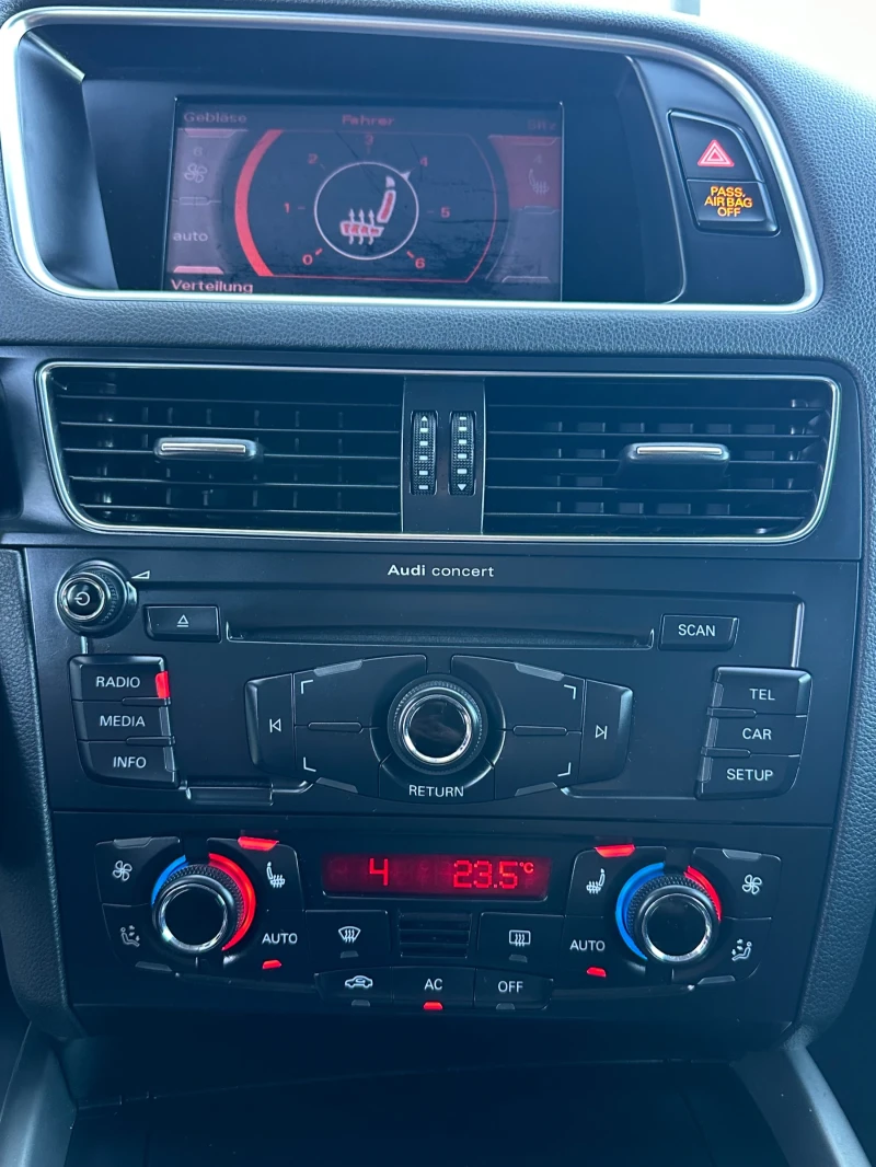 Audi Q5 2.0/140, кс 209700км Сервизни документи , снимка 10 - Автомобили и джипове - 51590151