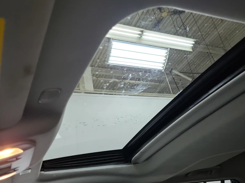 Toyota Highlander HYBRID XLE * * CARFAX * * АВТО КРЕДИТ * * , снимка 13 - Автомобили и джипове - 53282799