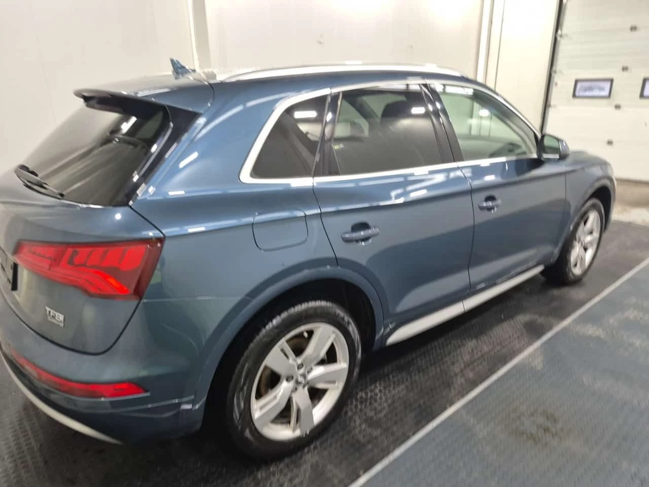 Audi Q5 * TECHNIK * CARFAX * ЦЕНА ДО БГ - изображение 3