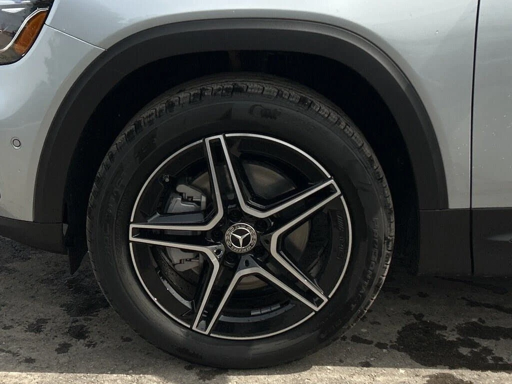 Mercedes-Benz GLB 4MATIC* АвтоКредит* (ЦЕНА ДО БГ), снимка 10 - Автомобили и джипове - 54217787