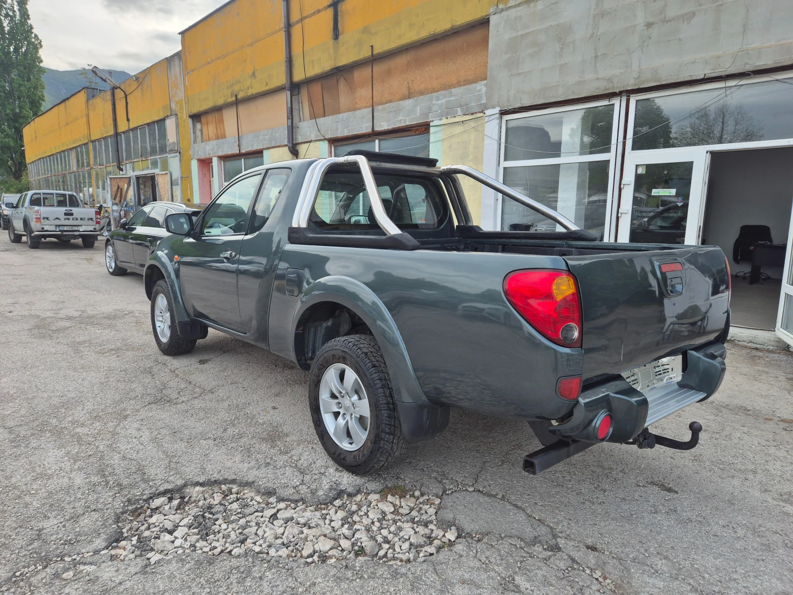 Mitsubishi L200 2.5TDI KLIMA ITSALY, снимка 8 - Автомобили и джипове - 54383082