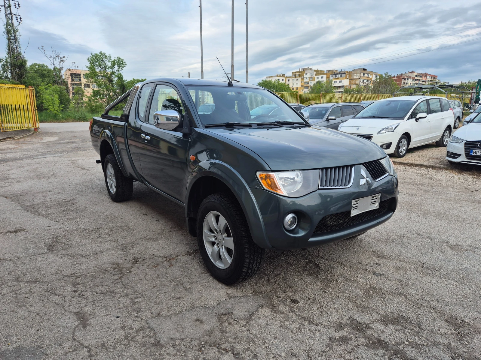 Mitsubishi L200 2.5TDI KLIMA ITSALY, снимка 3 - Автомобили и джипове - 54383082