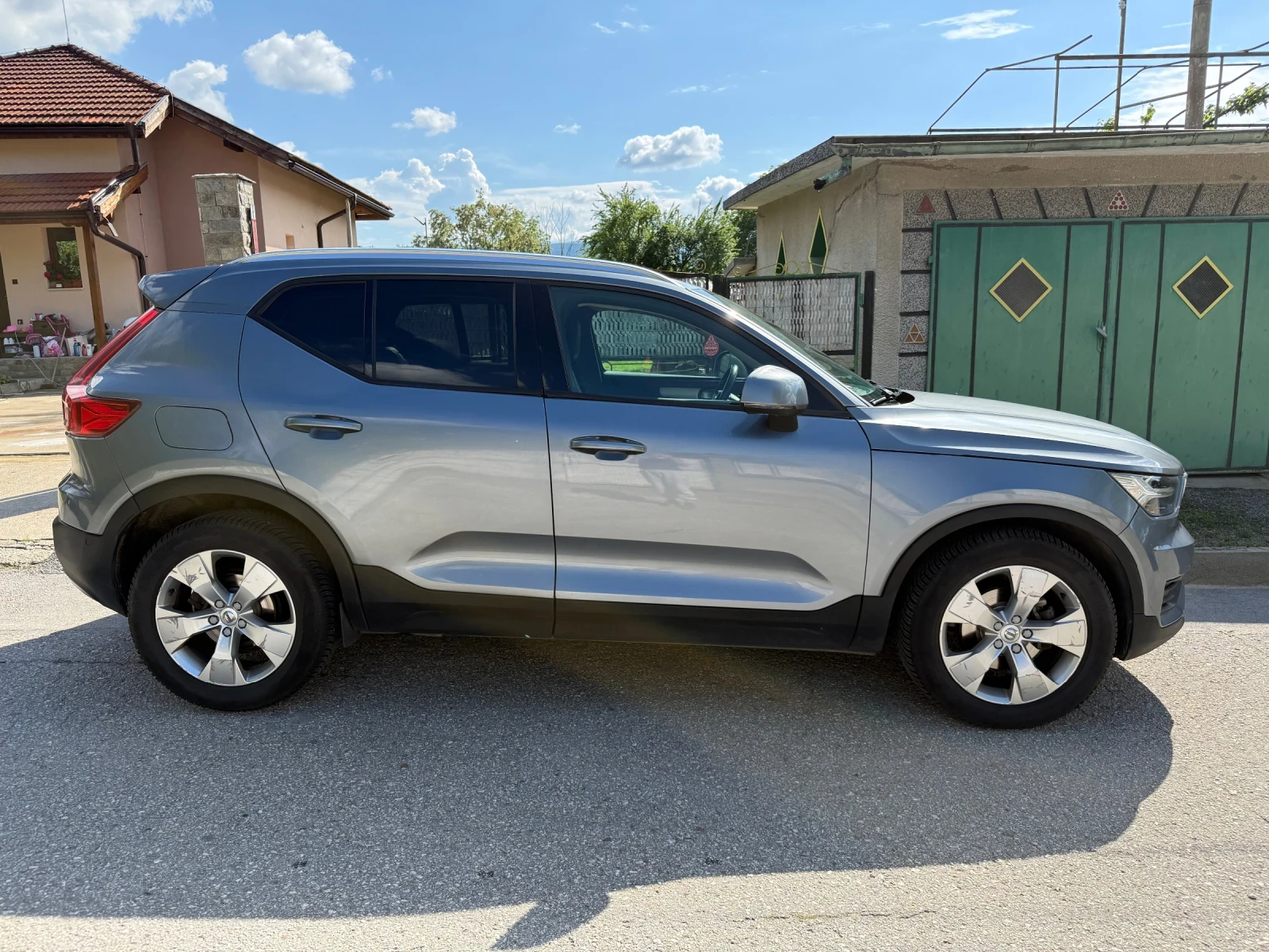 Volvo XC40 D3, снимка 5 - Автомобили и джипове - 55388545