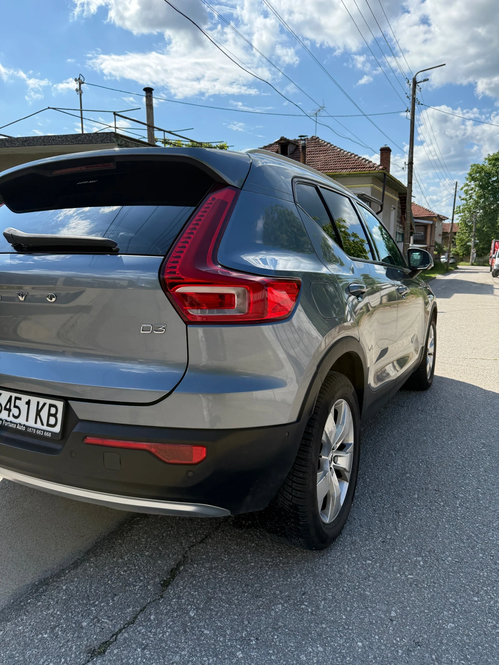 Volvo XC40 D3, снимка 4 - Автомобили и джипове - 55388545