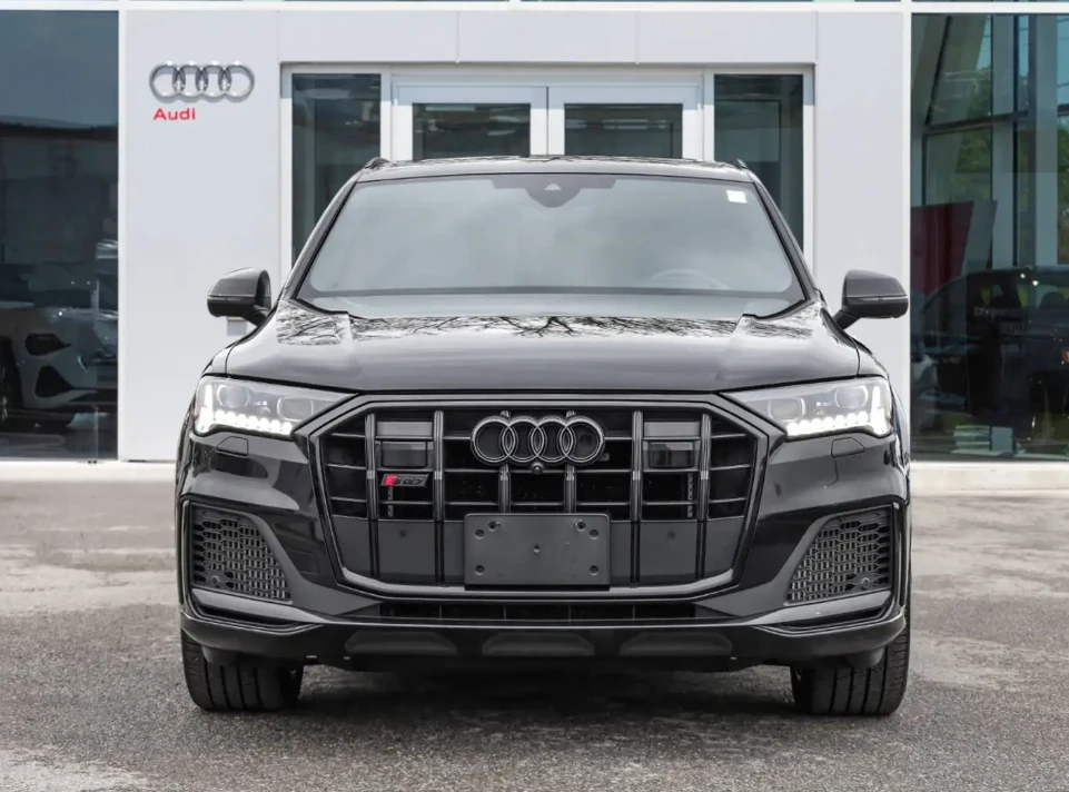 Audi SQ7 * Dynamic Pack* Massage* Обдух* Pano* 360* B&O* HU, снимка 5 - Автомобили и джипове - 55409003