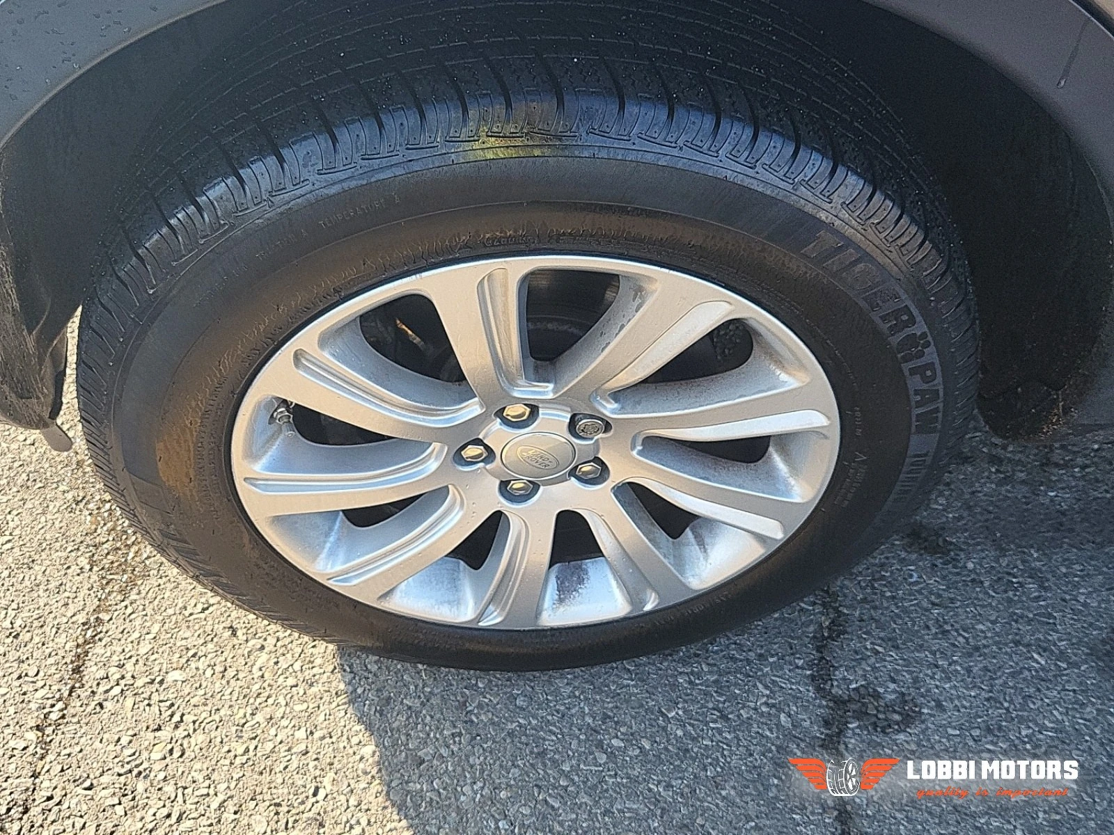 Land Rover Discovery Sport, снимка 4 - Автомобили и джипове - 55993028