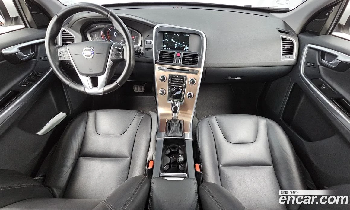 Volvo XC60 D3 1st, снимка 7 - Автомобили и джипове - 56123239