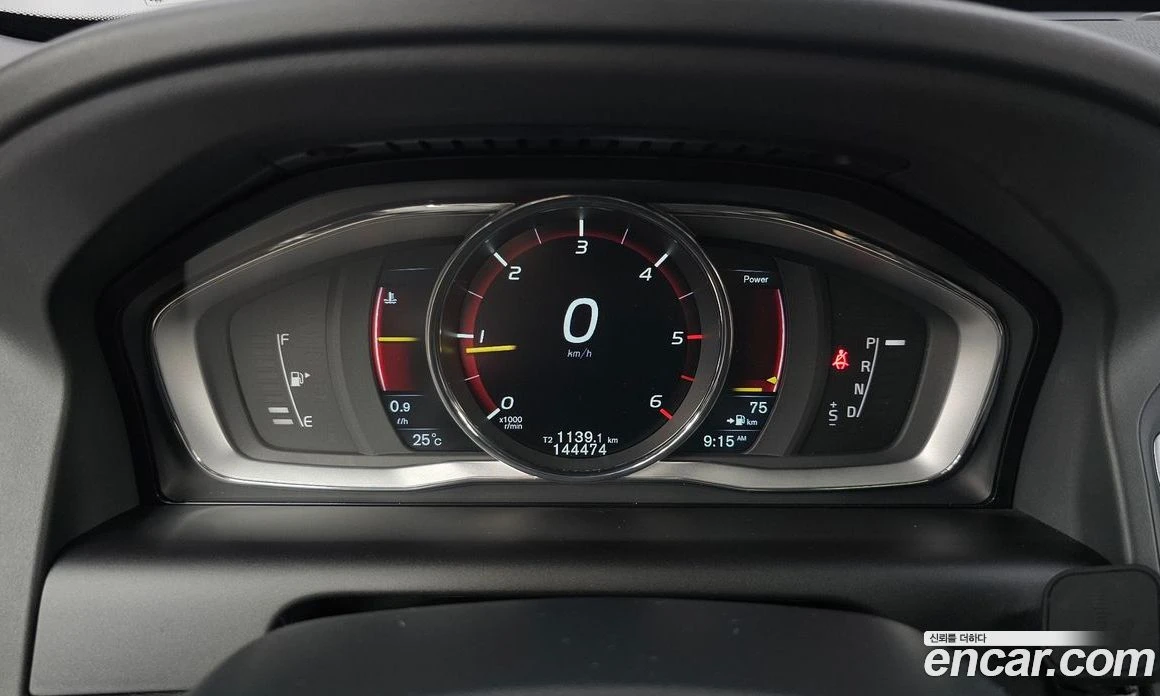 Volvo XC60 D3 1st, снимка 8 - Автомобили и джипове - 56123239