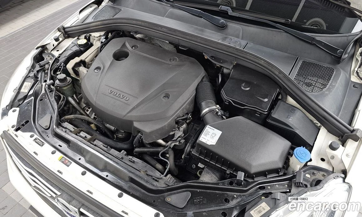Volvo XC60 D3 1st, снимка 6 - Автомобили и джипове - 56123239