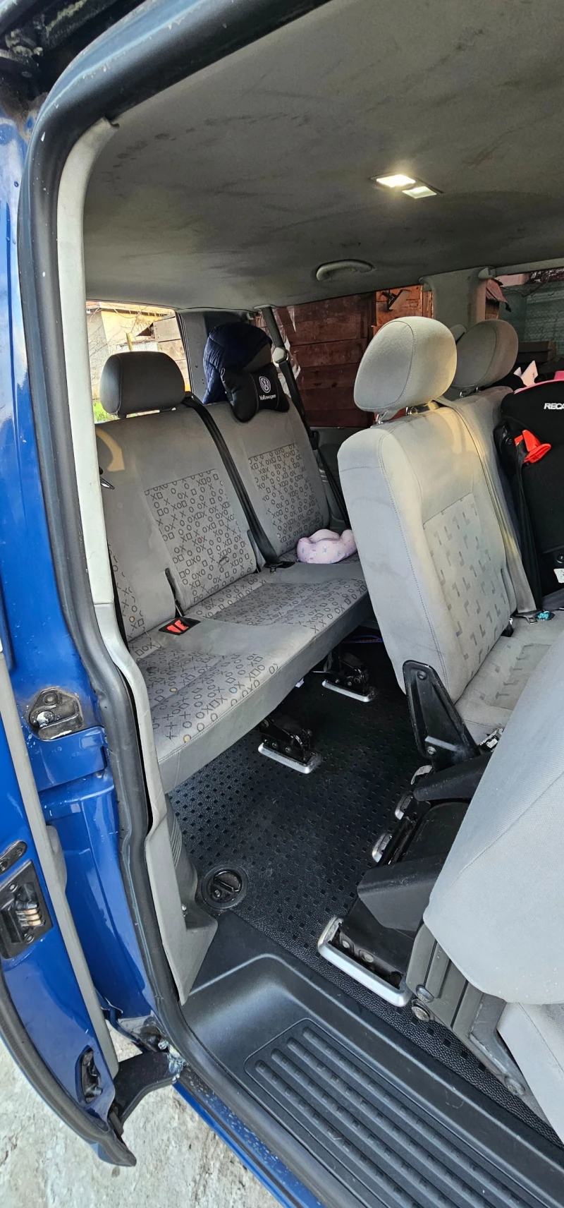 VW Caravelle, снимка 9 - Бусове и автобуси - 52938272