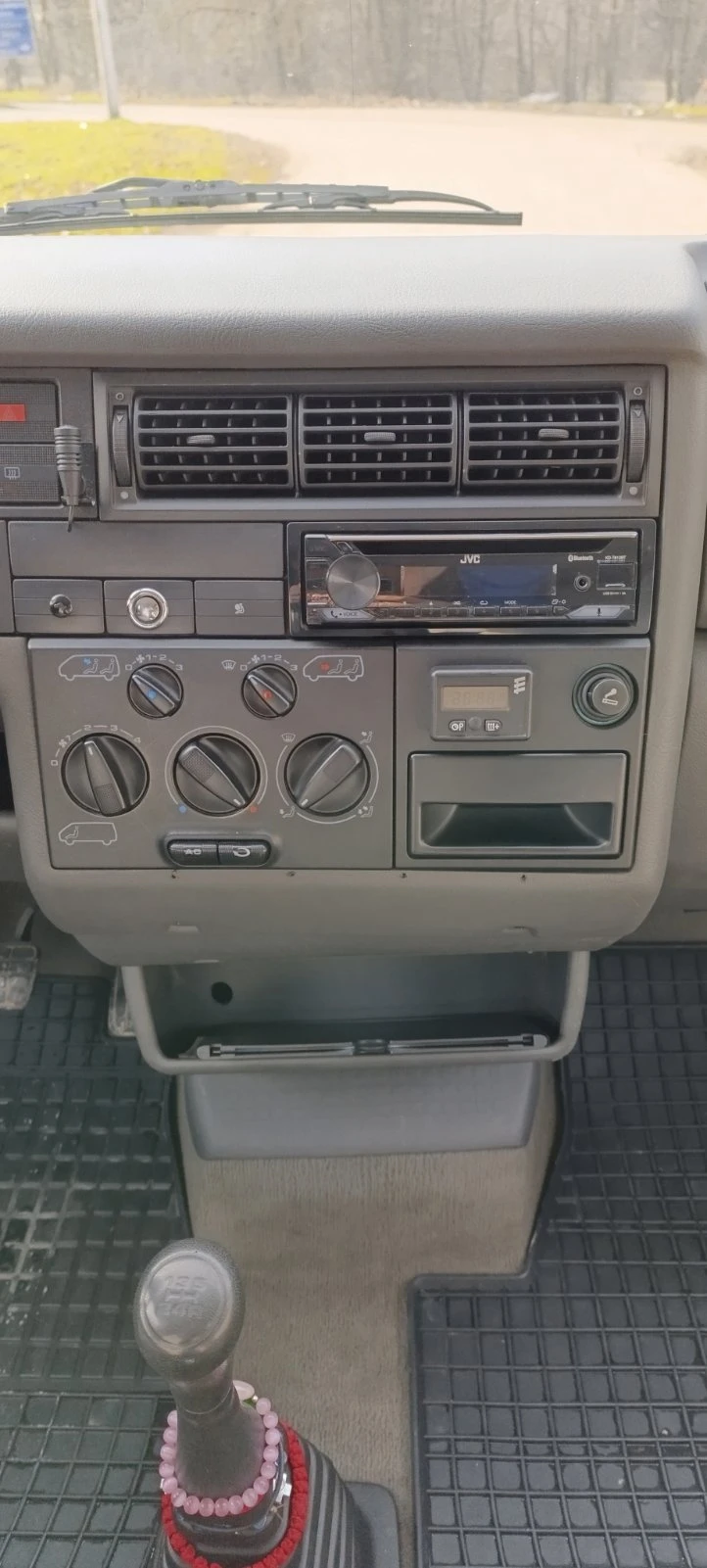 VW T4 Multivan 2.5 TDI 102к.с. - изображение 8