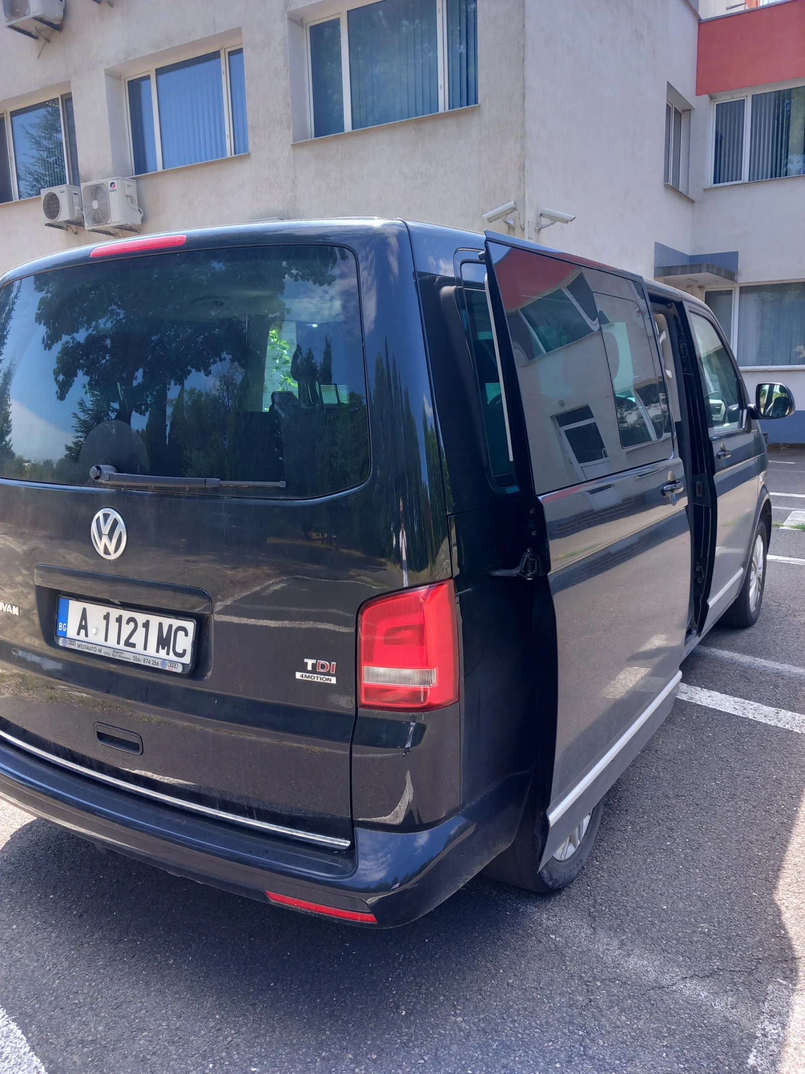 VW Multivan  Highline Bi TDI 4motion, снимка 8 - Бусове и автобуси - 55724123
