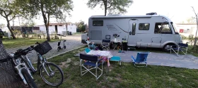 Кемпер HYMER / ERIBA B-Klasse 614 SL Lang, снимка 1