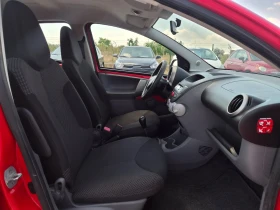 Toyota Aygo 5 врати КЛИМАТИК 2 КОМПЛЕКТА ГУМИ С ДЖАНТИ, снимка 12