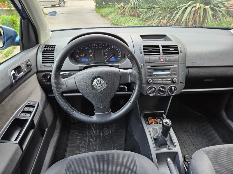 VW Polo 1.4 FLY Edition, снимка 11 - Автомобили и джипове - 45194023