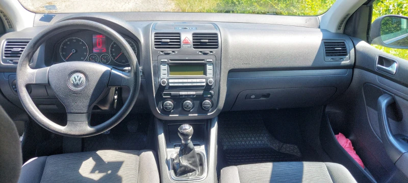 VW Golf, снимка 5 - Автомобили и джипове - 47212259