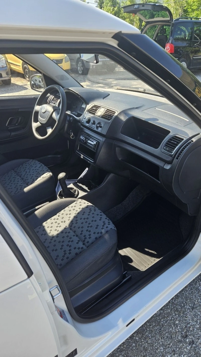 Skoda Praktik 1.2i klima evro5, снимка 2 - Автомобили и джипове - 46782858