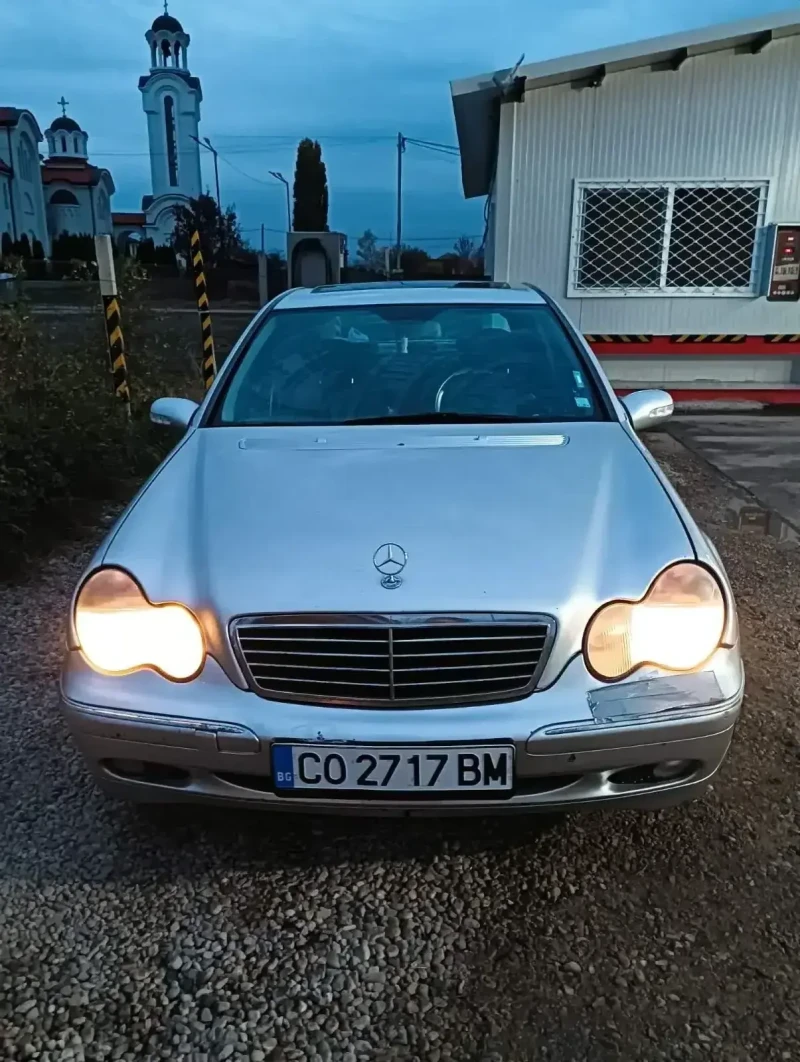 Mercedes-Benz C 220 cdi, снимка 1 - Автомобили и джипове - 47836635